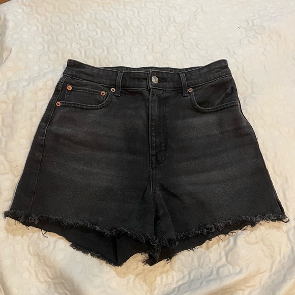 American Eagle Women's Black Denim Shorts Highest Rise 90’s Boyfriend Cut Off 4 - Picture 1 of 12